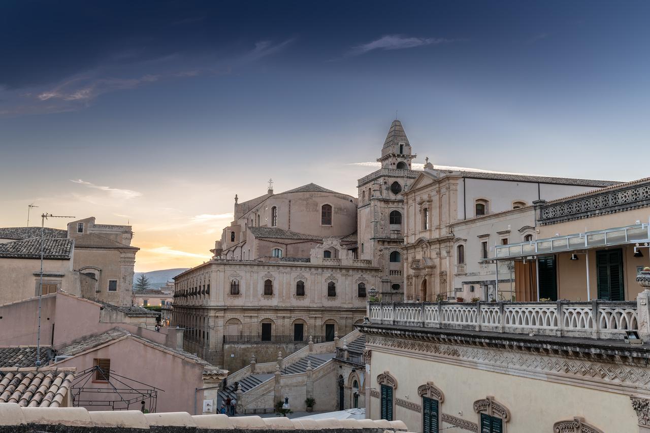 Hotel Porta Reale Noto Ngoại thất bức ảnh